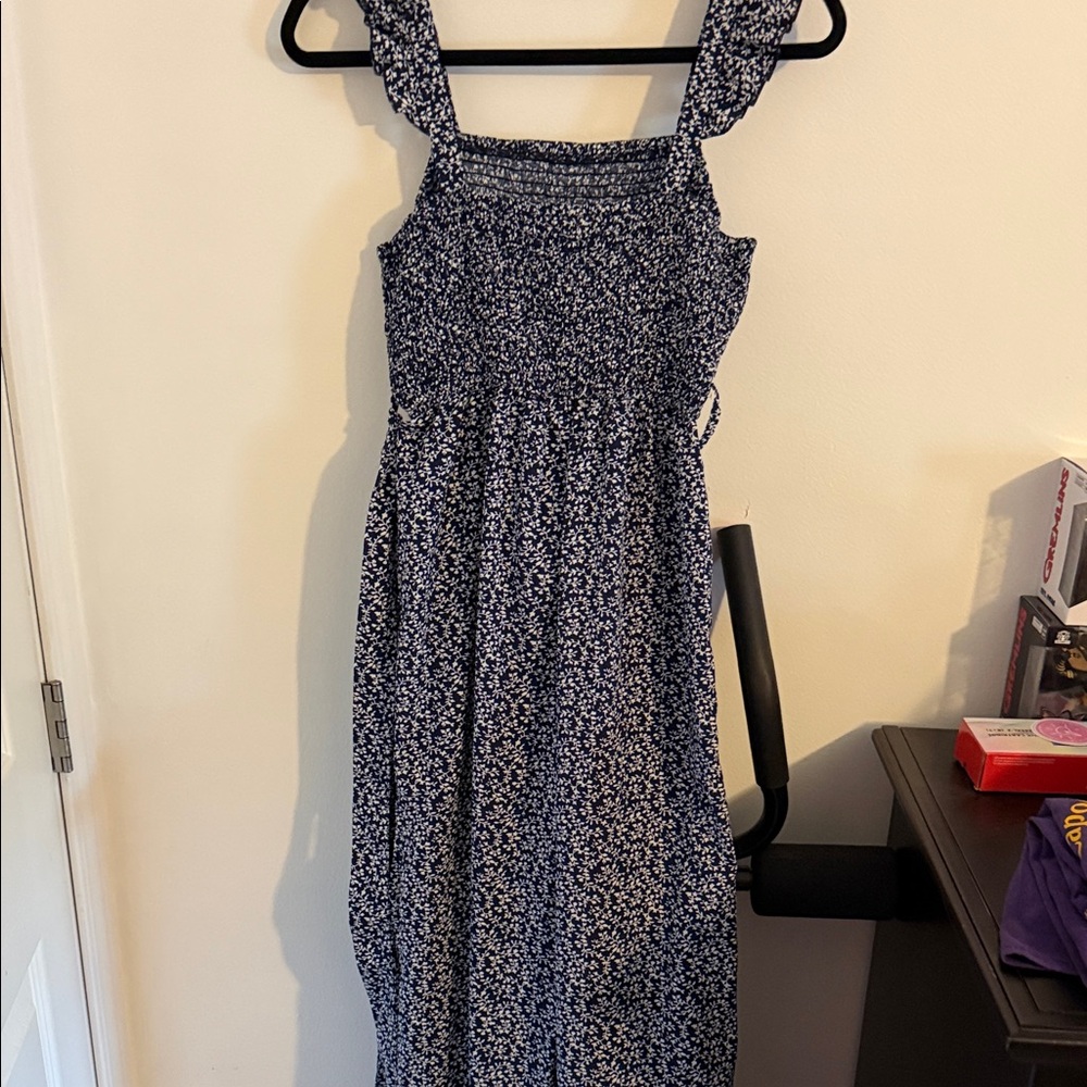 SHEIN Navy and White Floral Smocked Dress